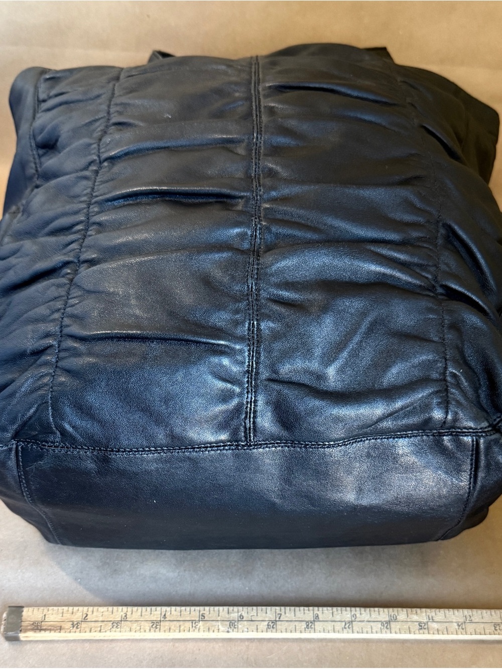 Hobo Bag - Picture 2 of 4